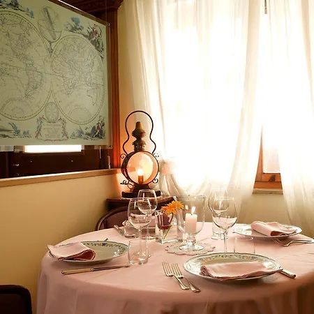 Giorgio E Flora Ristorante E بيت ريفي 3*