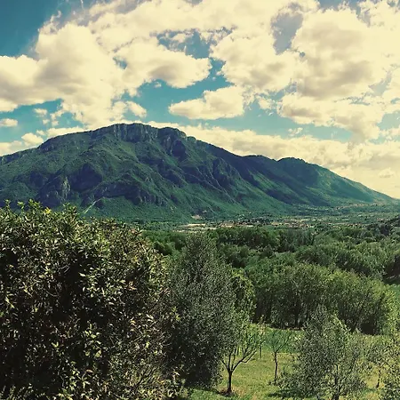 Giorgio E Flora Ristorante E بيت ريفي