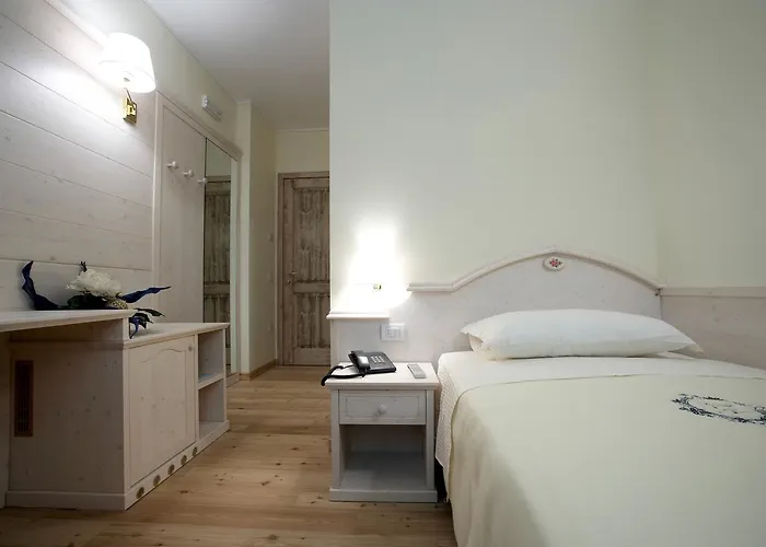 Inn Giorgio E Flora Ristorante E