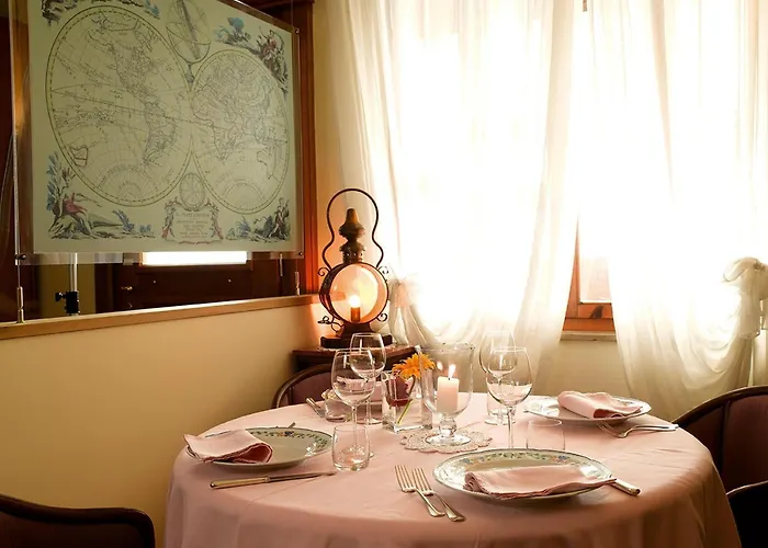 Giorgio E Flora Ristorante E אורחן 3*